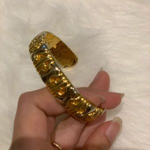 18k Solid Gold Bangle